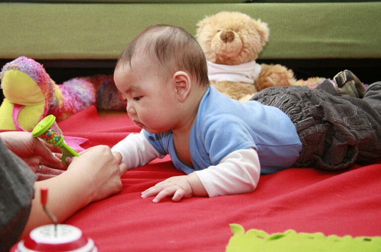 Supporting your baby's development 